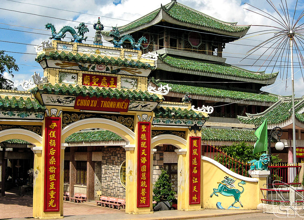 Mekong delta Ba Chua Xu temple