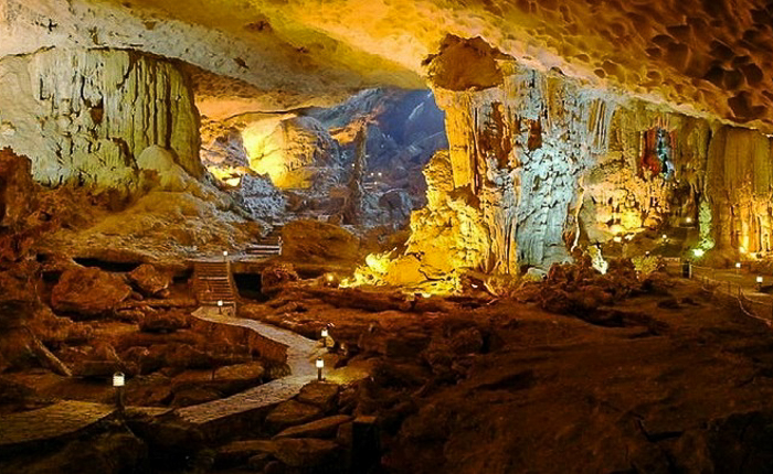 cat ba island trung trang cave