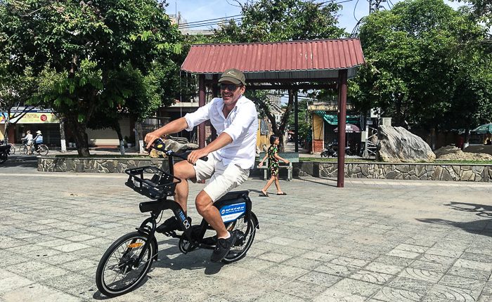 Hoi An sharing bike user