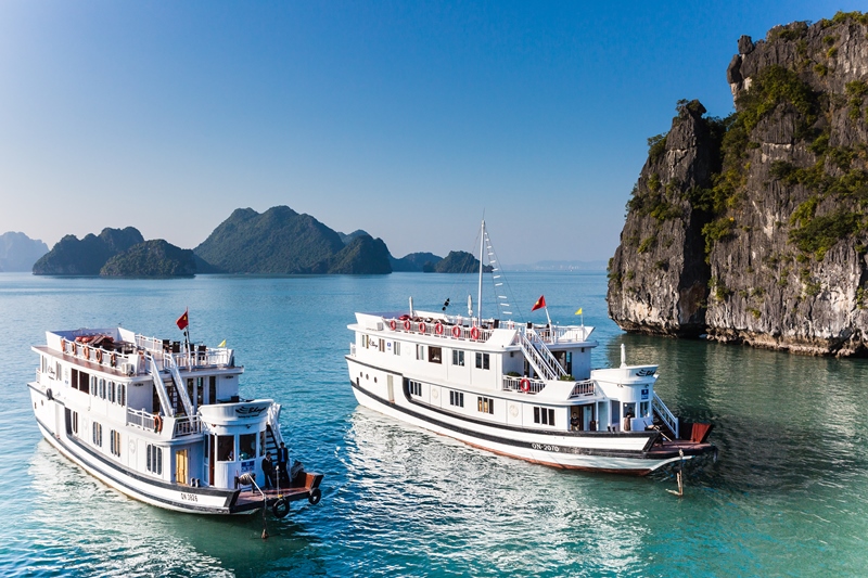 Pilot programme of plastic banned in Halong Bay launches in Vietnam