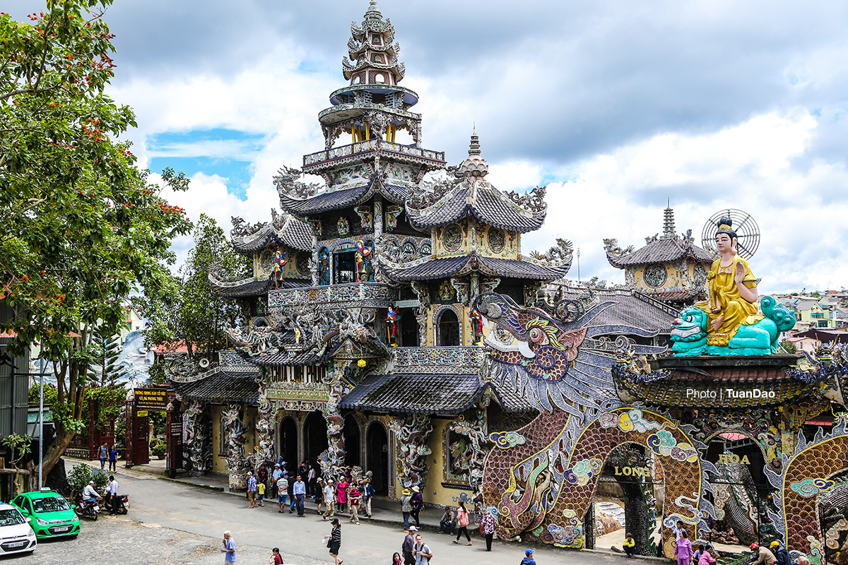 Linh Phuoc pagoda in Dalat