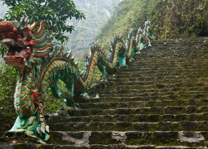 ninh binh climbing